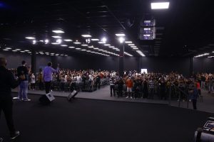 ▷ Igreja Renascer em Cristo Alphaville | Cultos Brasil