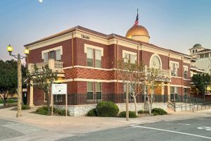 ▷ Temple Beth Sholom | Cultos en USA