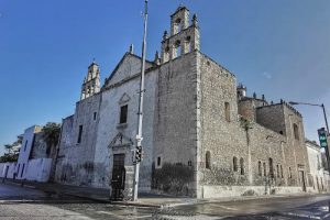 ▷ Iglesia de Nuestra Señora del Carmen | Panamá